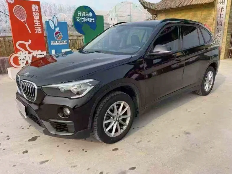 X1宝马 正面外观二