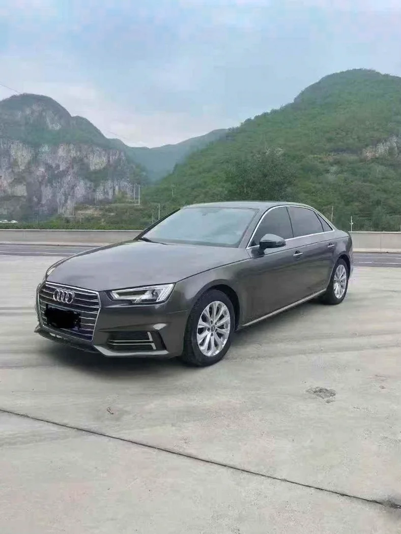 奥迪A4L 正面外观三