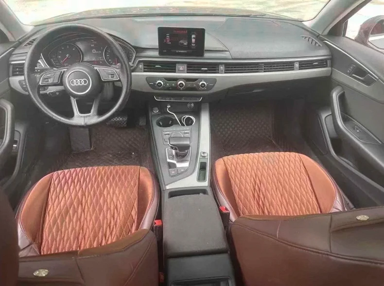 奥迪A4L 后面外观一