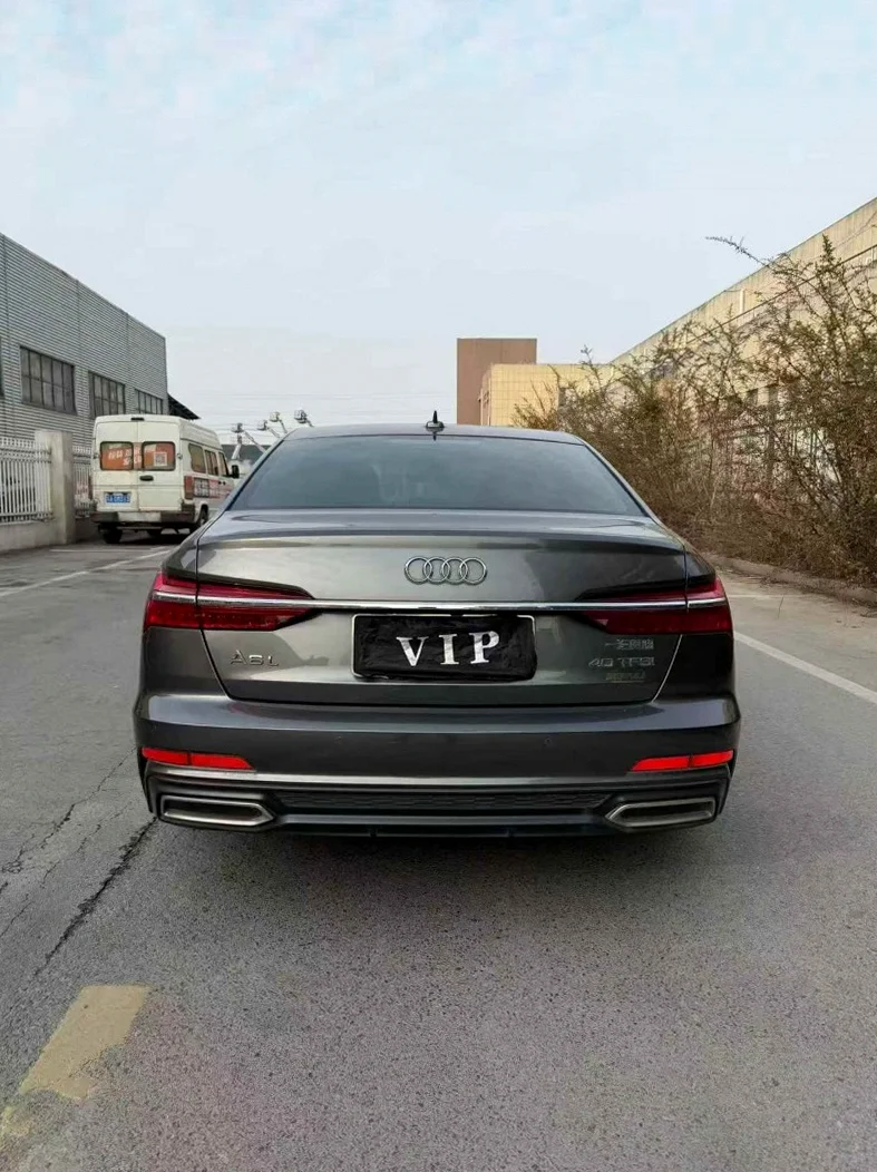 奥迪A6L 后面外观三