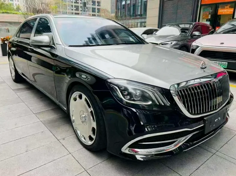 奔驰迈巴赫S级 正面外观二