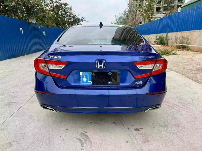 本田雅阁 驾驶室