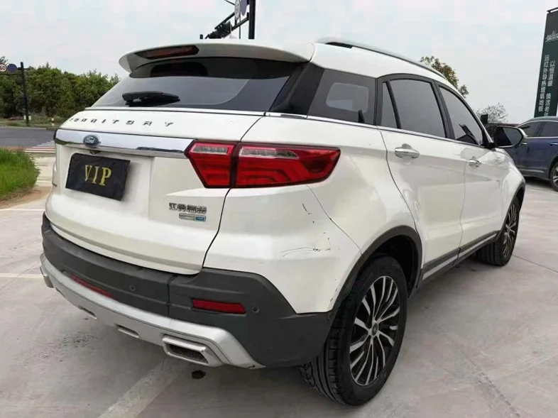 福特领界 内饰后排