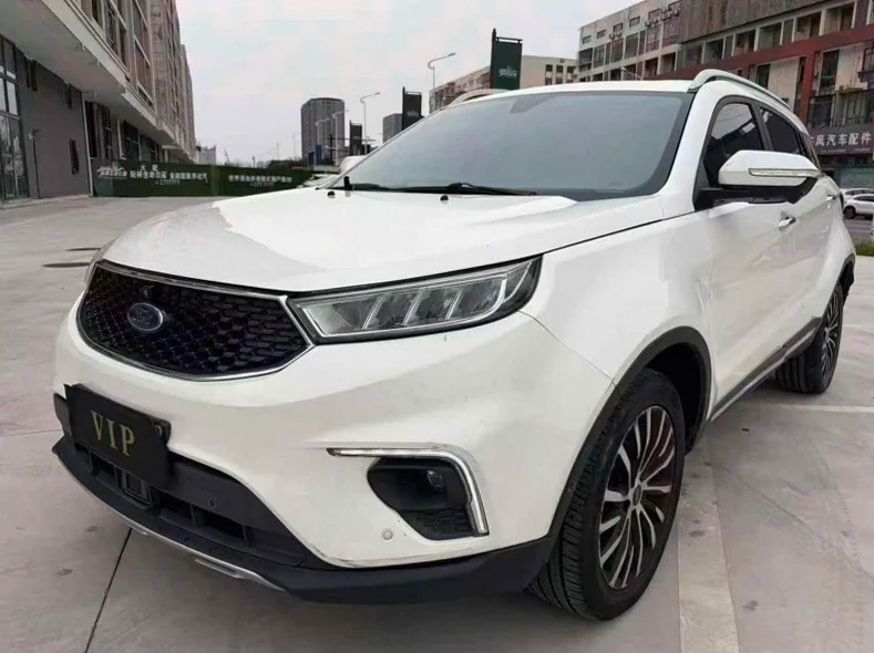 福特领界 正面外观二