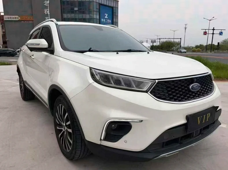 福特领界 正面外观三