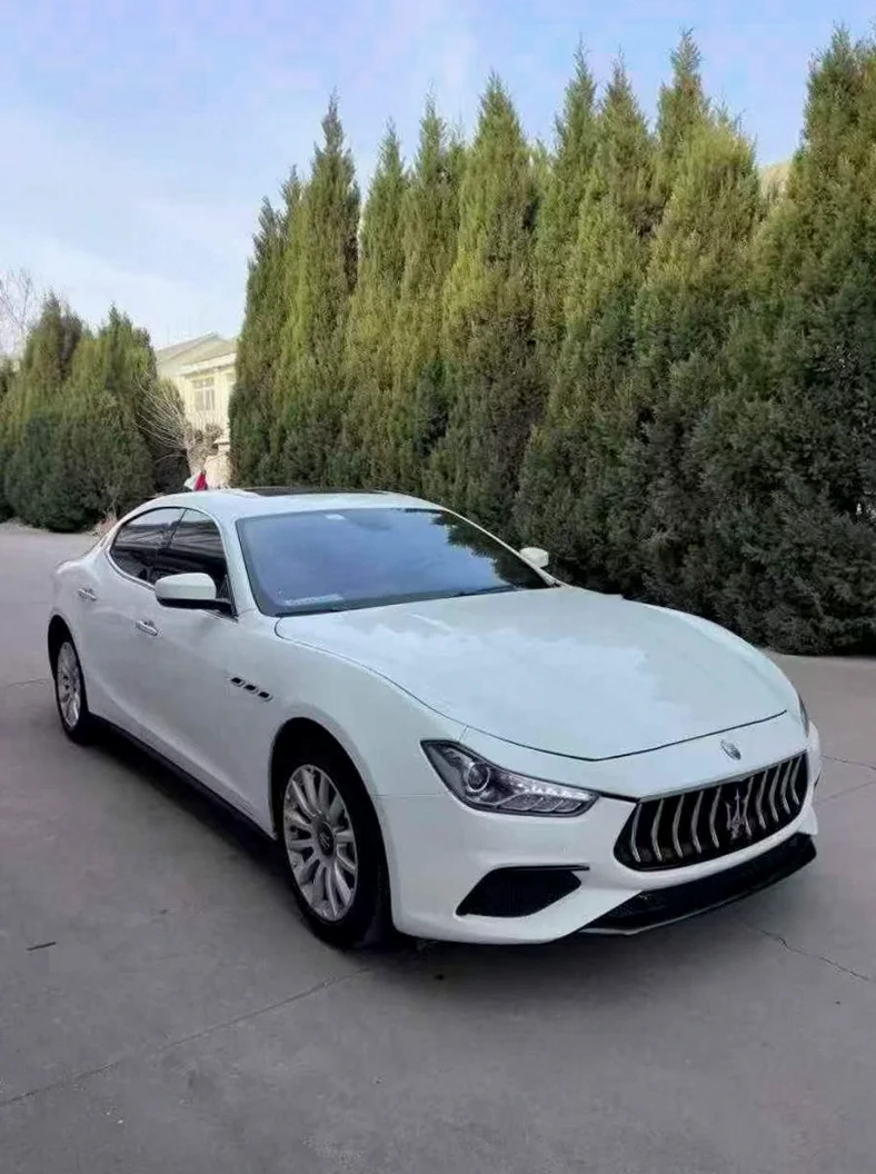 玛莎拉蒂Ghibli 正面外观二