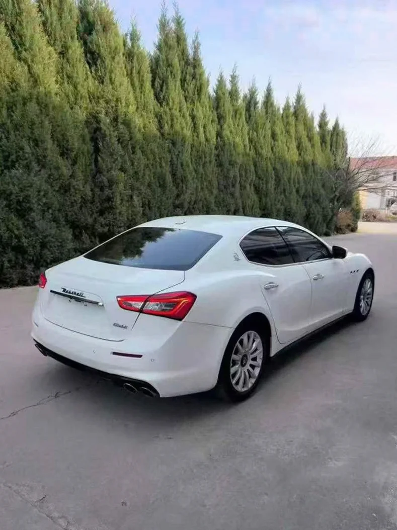 玛莎拉蒂Ghibli 内饰前排