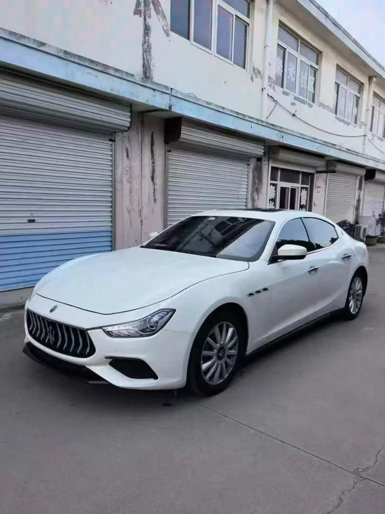 玛莎拉蒂Ghibli 正面外观三