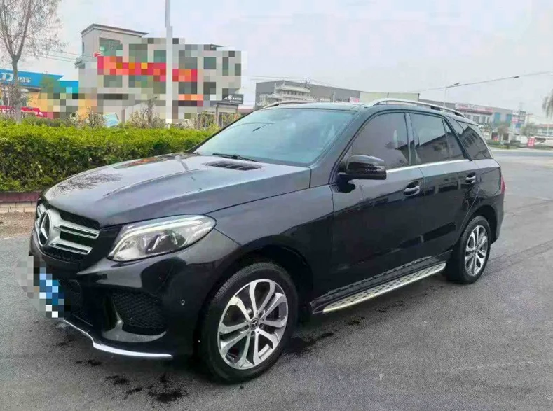 奔驰GLE 正面外观三