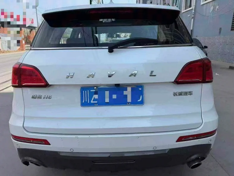 哈弗H6 驾驶室