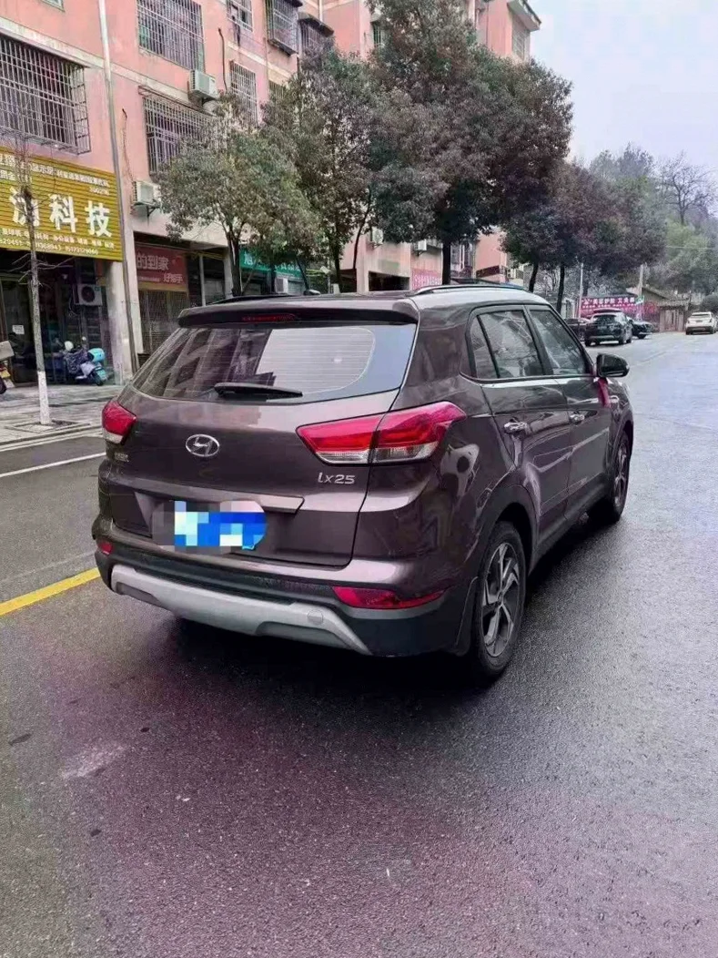 现代ix25 内饰后排