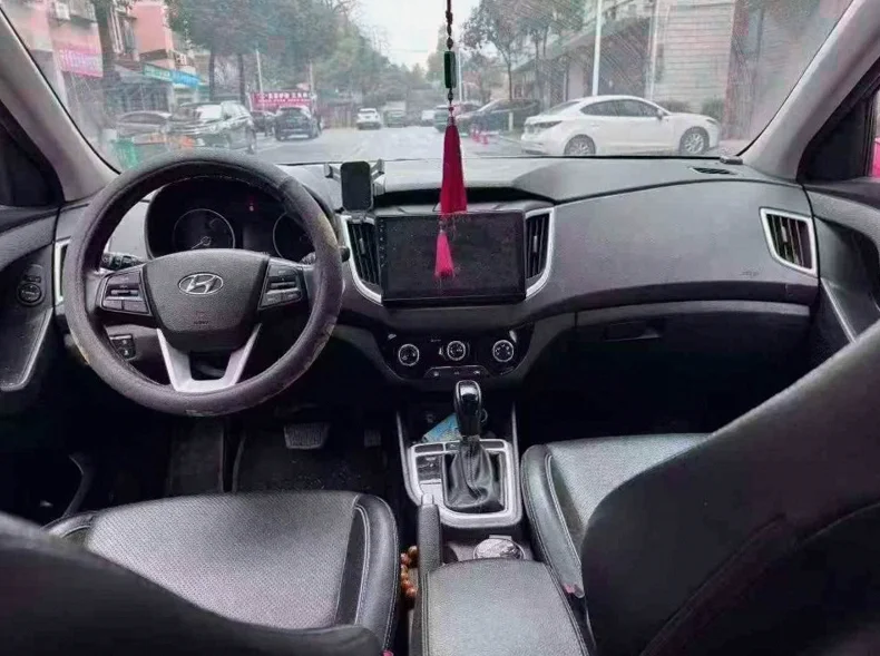 现代ix25 后面外观一