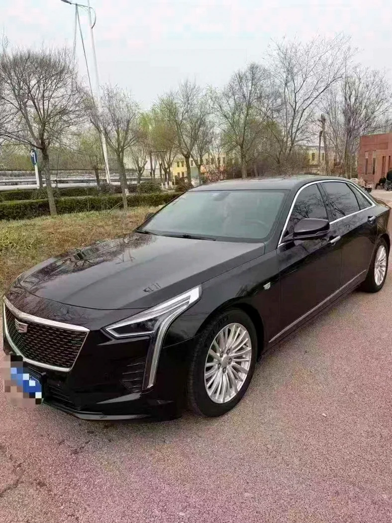 凯迪拉克CT6 正面外观三