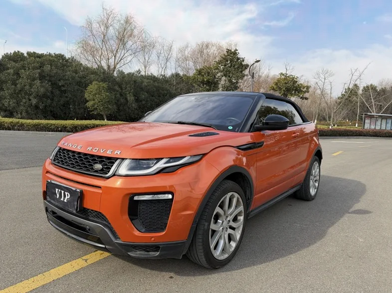 路虎极光 内饰前排