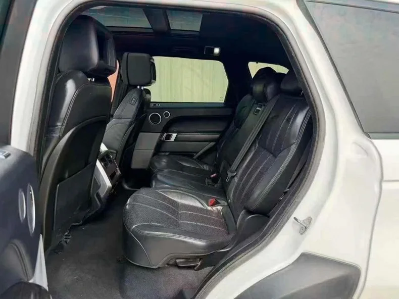 路虎揽胜运动 后面外观三