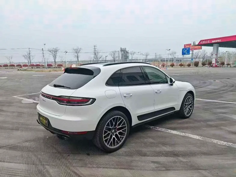 保时捷Macan 内饰后排