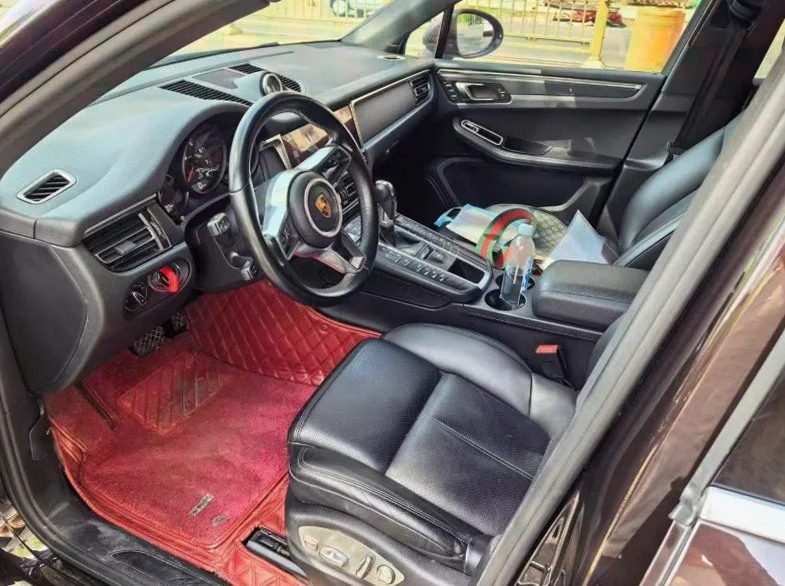 保时捷Macan 正面外观二