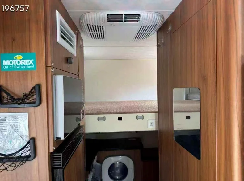 依维柯欧胜 后面外观一