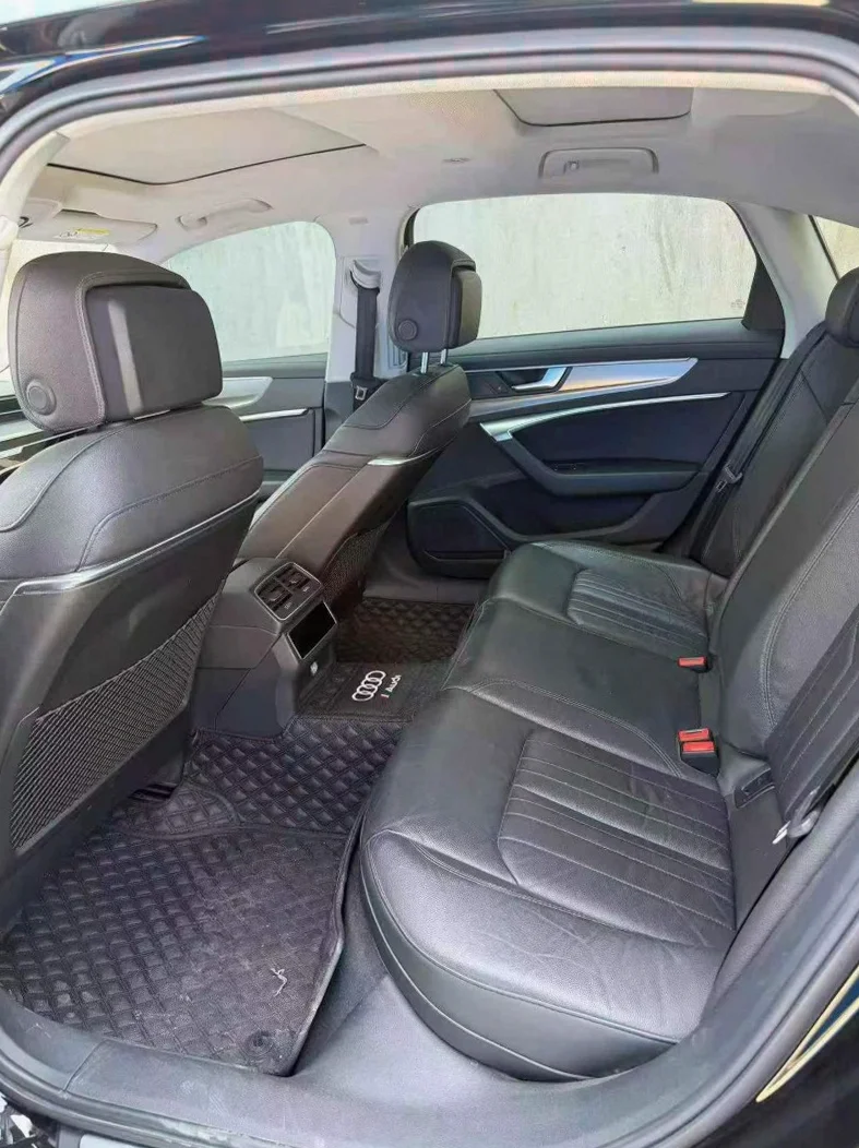 奥迪A6L 后面外观三