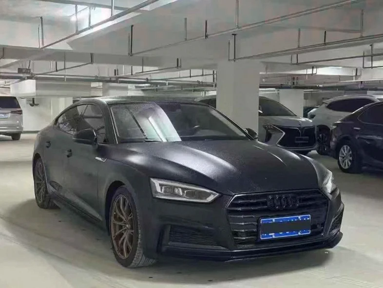 奥迪A5 正面外观二