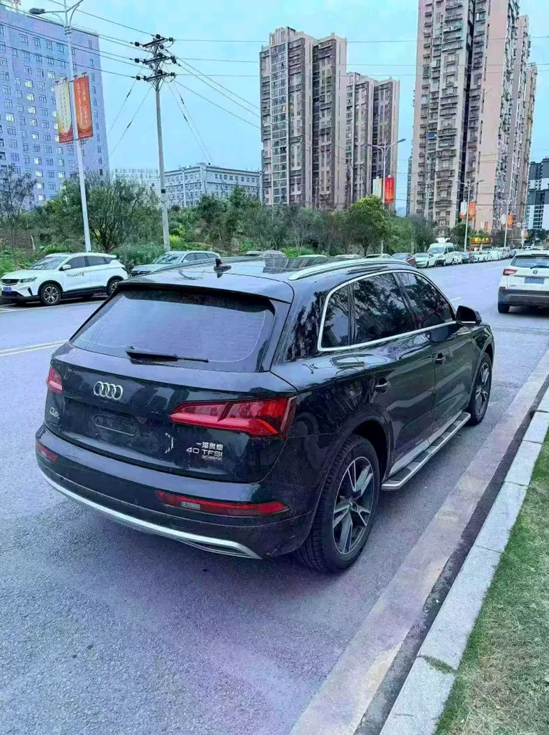 奥迪Q5 内饰后排