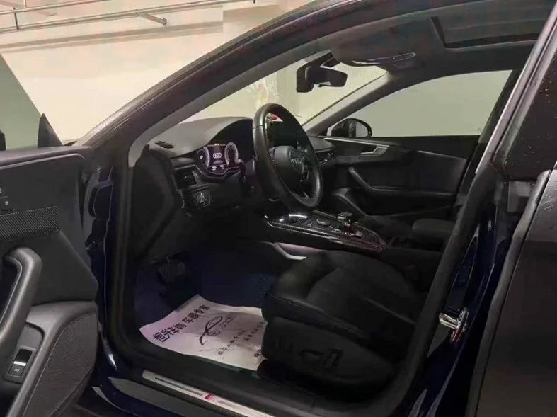 奥迪A5 后面外观一