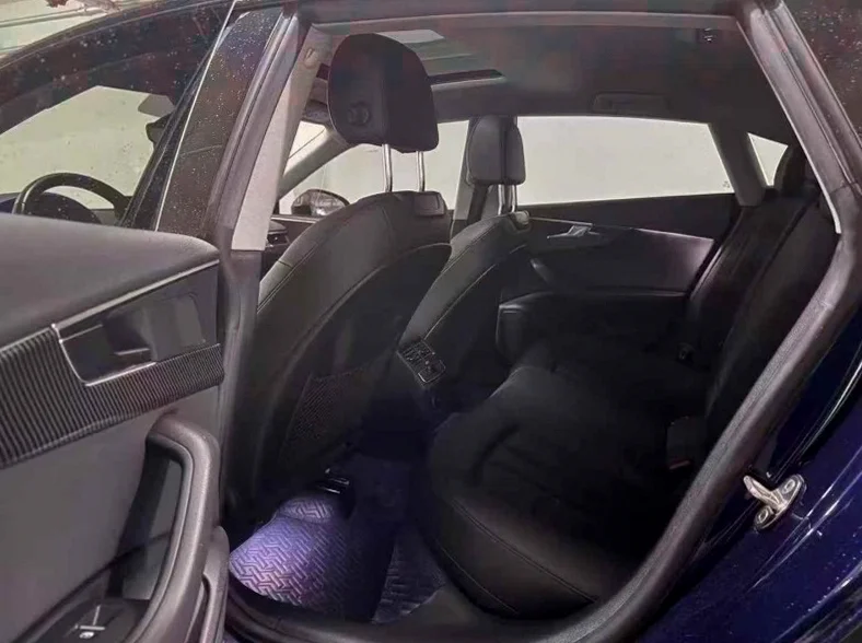 奥迪A5 后面外观三