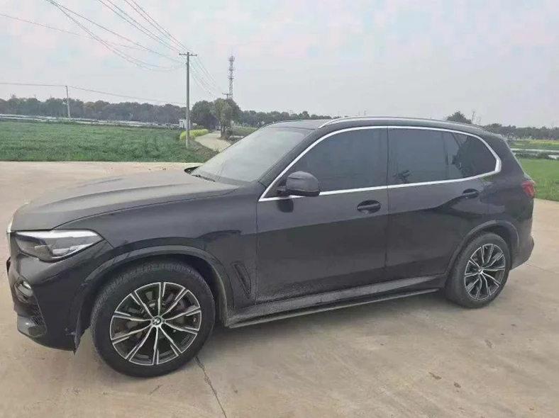 宝马X5 正面外观二