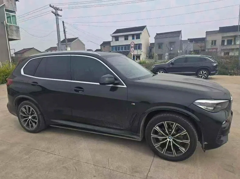 宝马X5 正面外观三