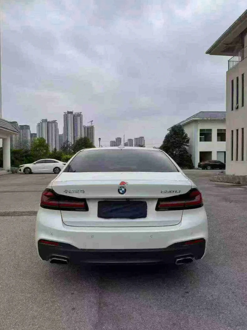 宝马5系 驾驶室