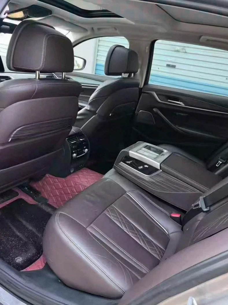 宝马5系 后面外观二