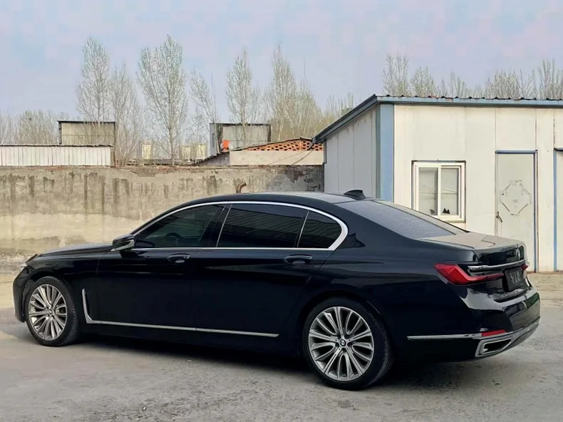 宝马7系 内饰后排