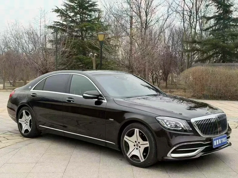 奔驰S 正面外观三