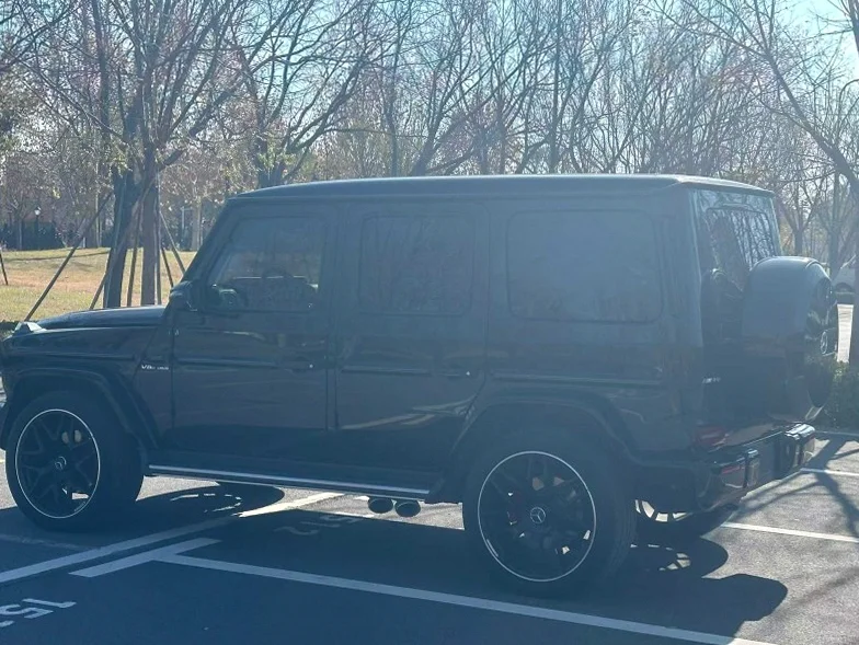 奔驰G 后面外观一