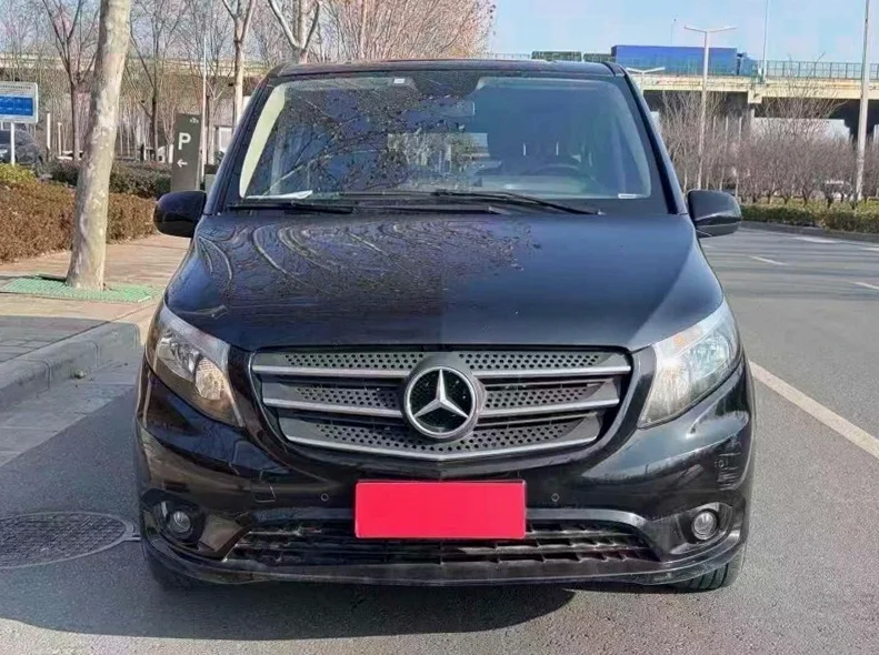 焦作2020年奔驰威霆抵押车 正面外观一