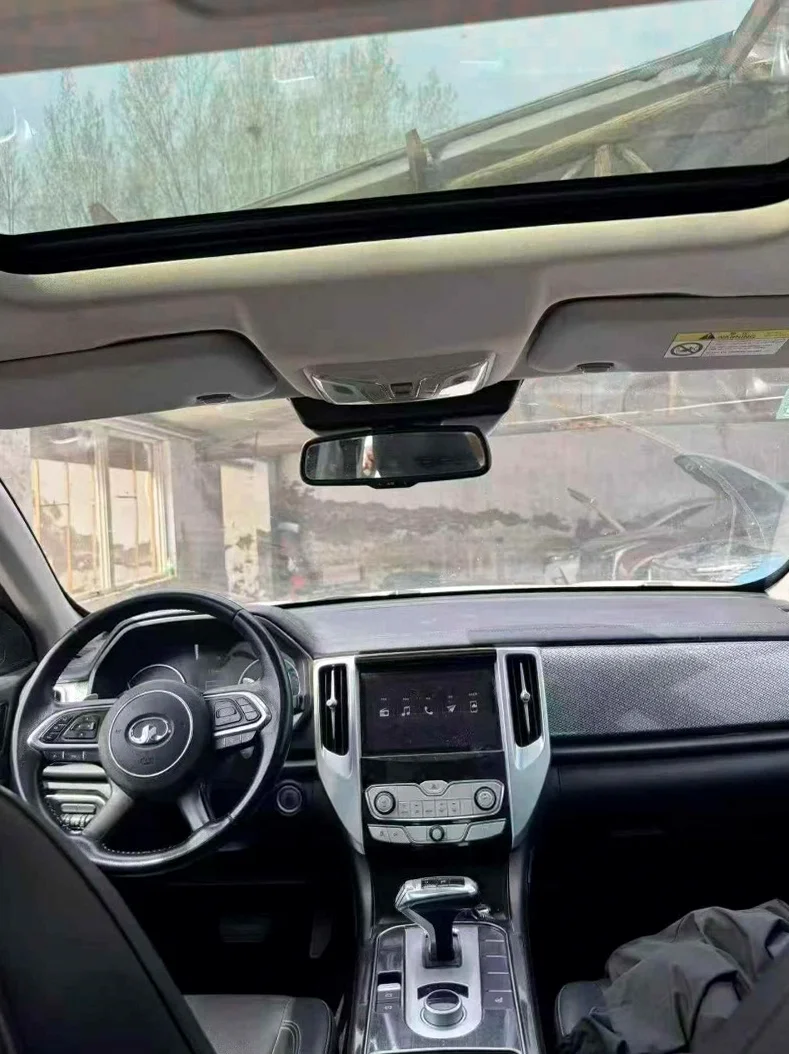 长城汽车炮 后面外观二