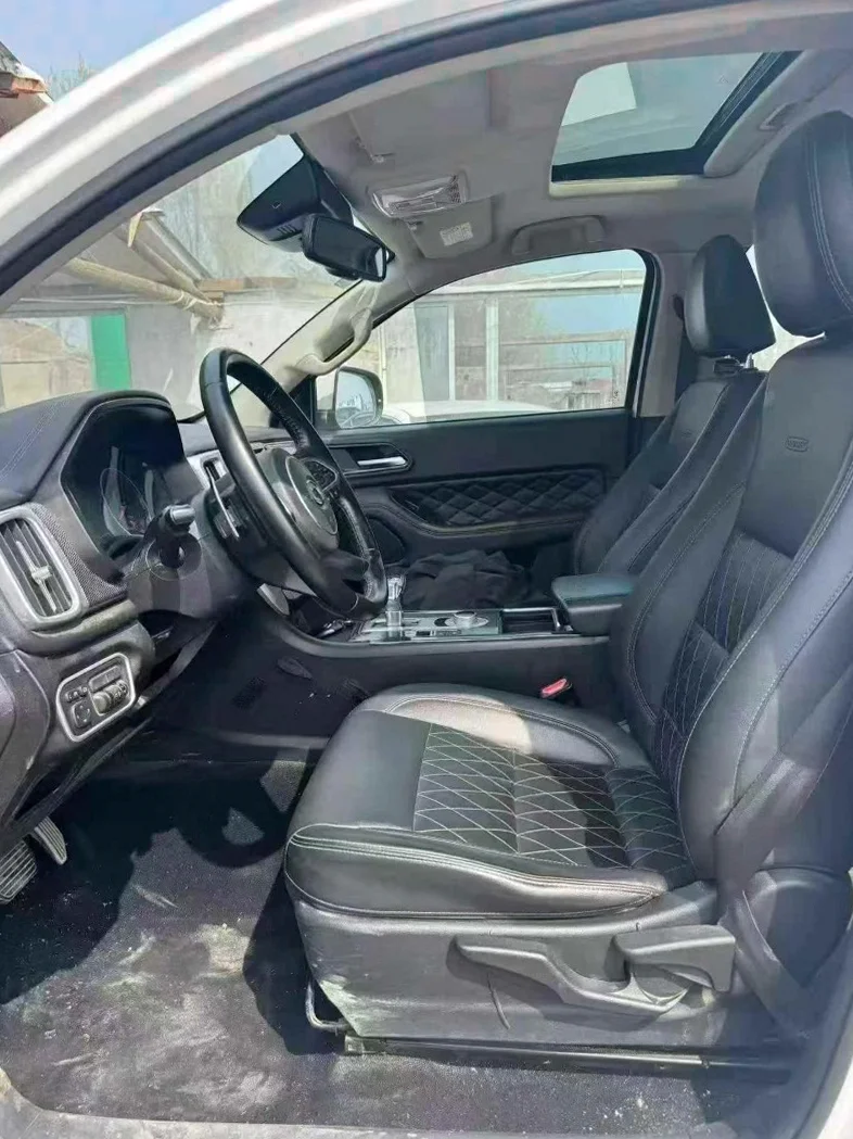 长城汽车炮 后面外观三