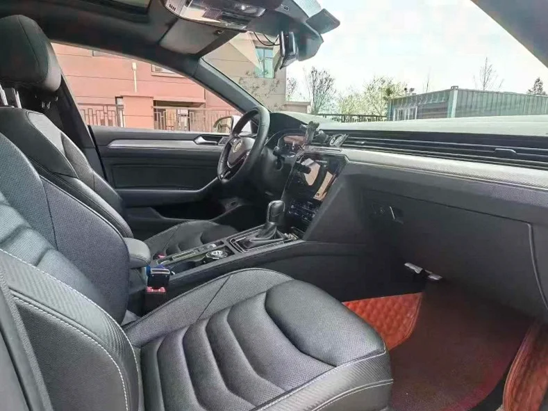 大众CC 内饰前排