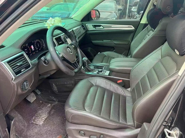 大众途昂 后面外观一