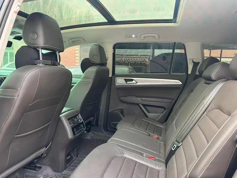 大众途昂 后面外观二