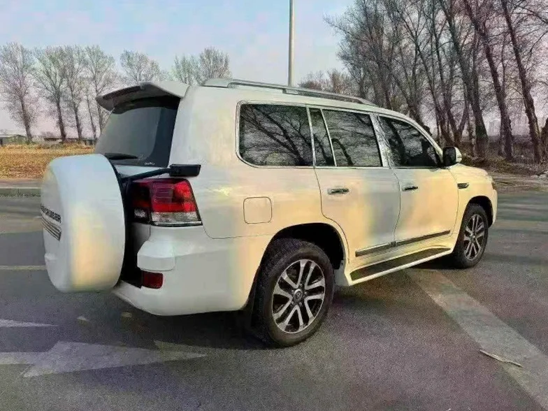 丰田兰德酷路泽 内饰前排