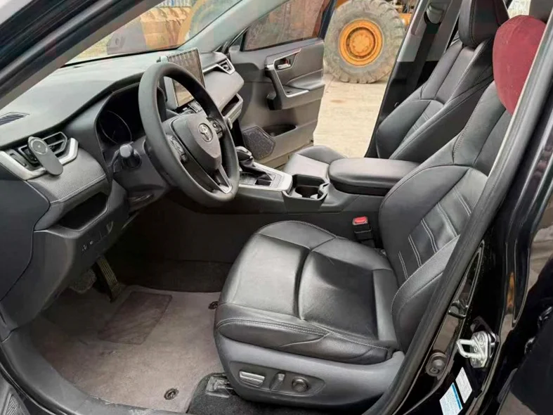 丰田威兰达 后面外观一