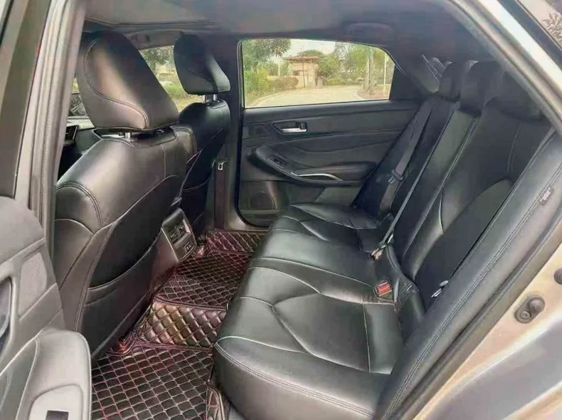 丰田亚洲龙 后面外观二