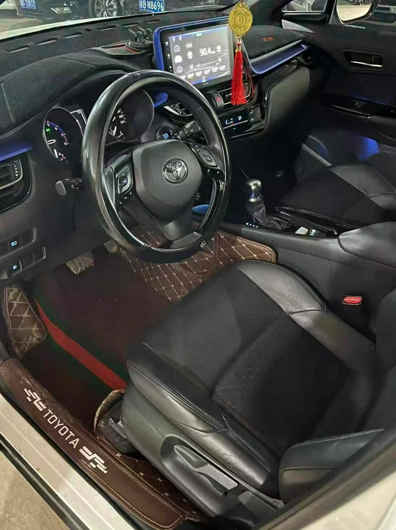 丰田奕泽 后面外观三