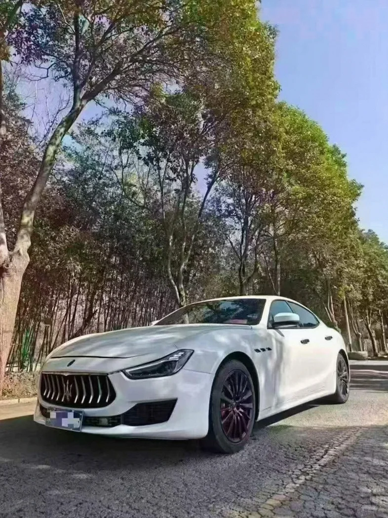 玛莎拉蒂Ghibli 正面外观二