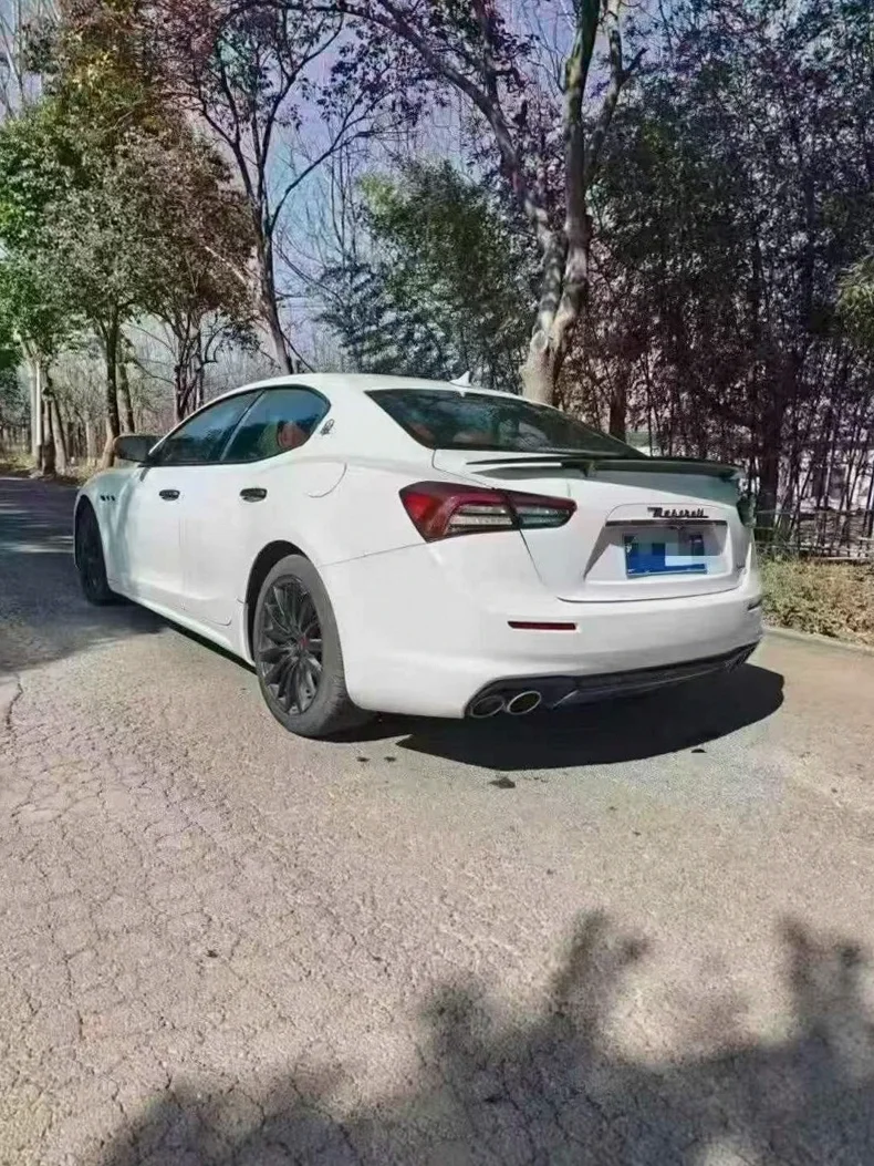 玛莎拉蒂Ghibli 驾驶室