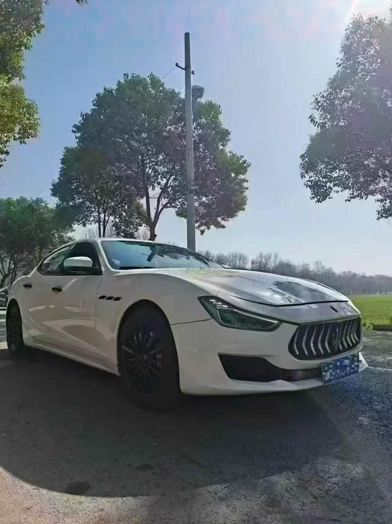 玛莎拉蒂Ghibli 正面外观三