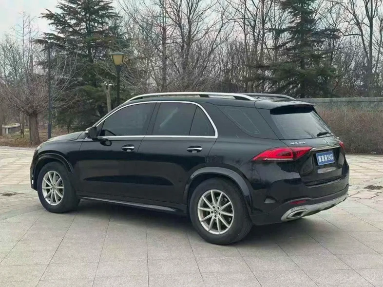 奔驰GLE 内饰前排