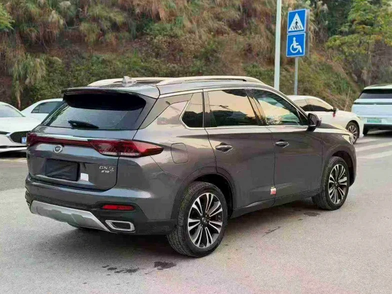 传祺GS5 内饰前排