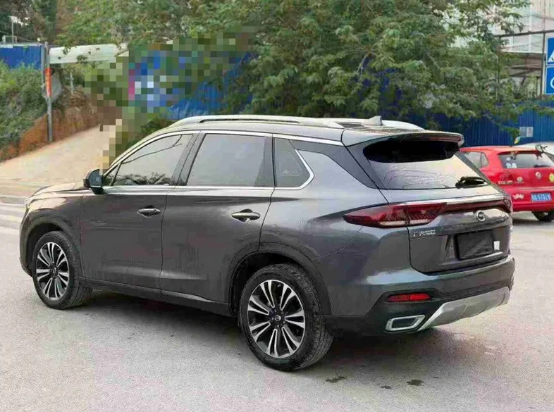 传祺GS5 内饰后排